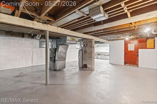 6361 Fenton Road, Grand Blanc, MI 48507