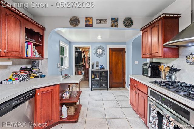 6361 Fenton Road, Grand Blanc, MI 48507