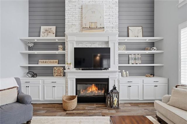 111 Brannon Dr, Canton, GA 30115