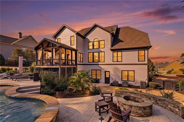 111 Brannon Dr, Canton, GA 30115