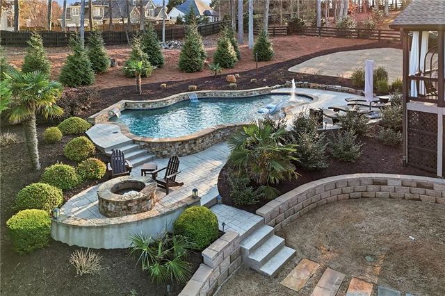 111 Brannon Dr, Canton, GA 30115