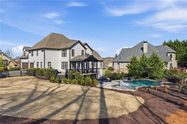 111 Brannon Dr, Canton, GA 30115