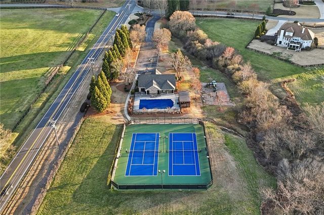 111 Brannon Dr, Canton, GA 30115