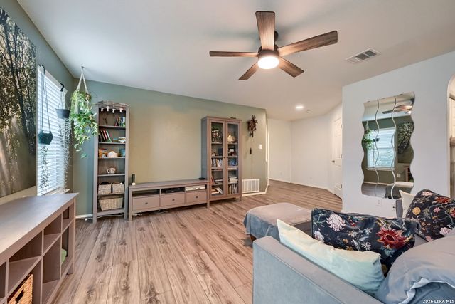 2240 Stoneleigh, New Braunfels, TX 78130