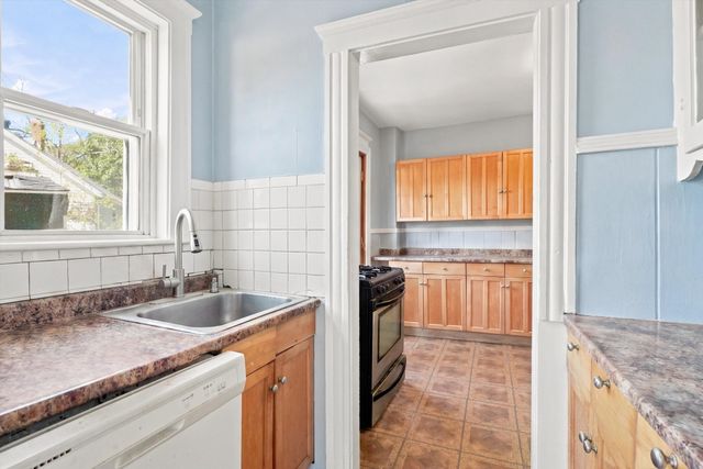 6 Cliff Street, Lynn, MA 01905