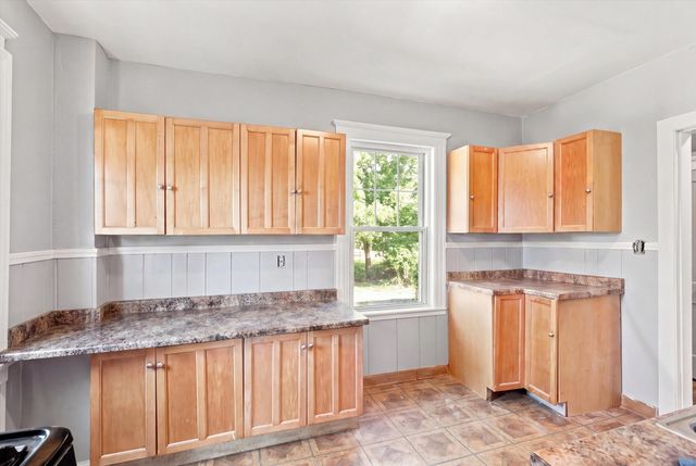 6 Cliff Street, Lynn, MA 01905