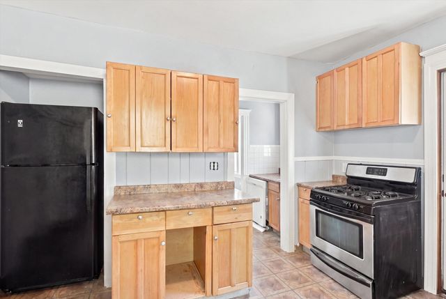 6 Cliff Street, Lynn, MA 01905