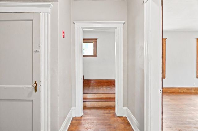 6 Cliff Street, Lynn, MA 01905