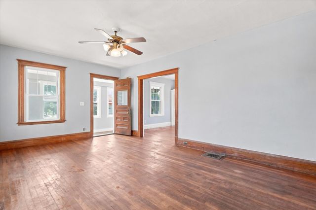 6 Cliff Street, Lynn, MA 01905