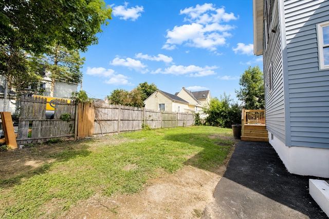 19 Mason St, Taunton, MA 02780