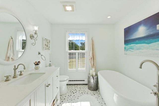 141 Martingale Lane, Plymouth, MA 02360