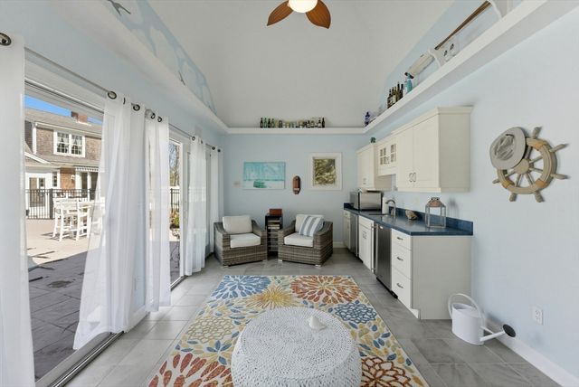 141 Martingale Lane, Plymouth, MA 02360