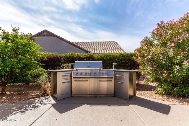 18140 N SADDLE RIDGE Drive, Surprise, AZ 85374