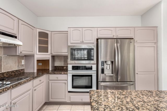 18140 N SADDLE RIDGE Drive, Surprise, AZ 85374