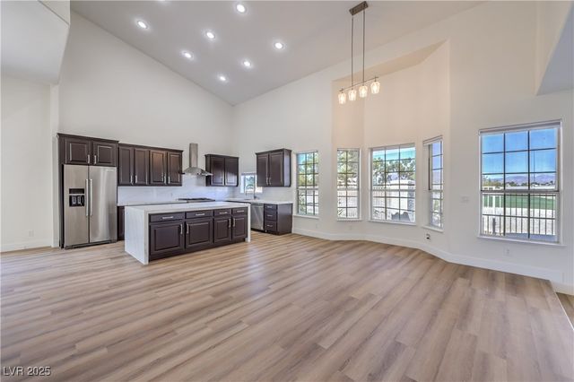 5152 Forest Oaks Drive, Las Vegas, NV 89149