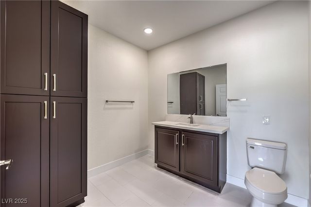 5152 Forest Oaks Drive, Las Vegas, NV 89149