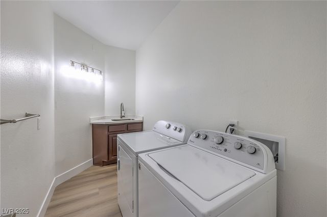 5152 Forest Oaks Drive, Las Vegas, NV 89149