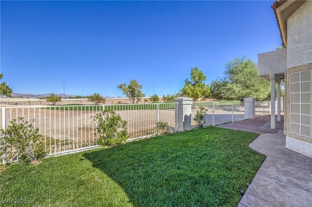5152 Forest Oaks Drive, Las Vegas, NV 89149