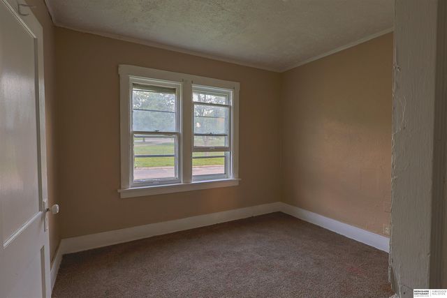 4072 Paxton Boulevard, Omaha, NE 68111