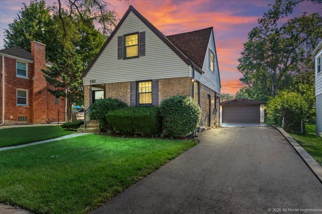 1311 Heidorn Avenue, Westchester, IL 60154