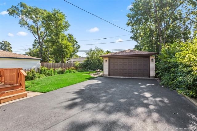 1311 Heidorn Avenue, Westchester, IL 60154