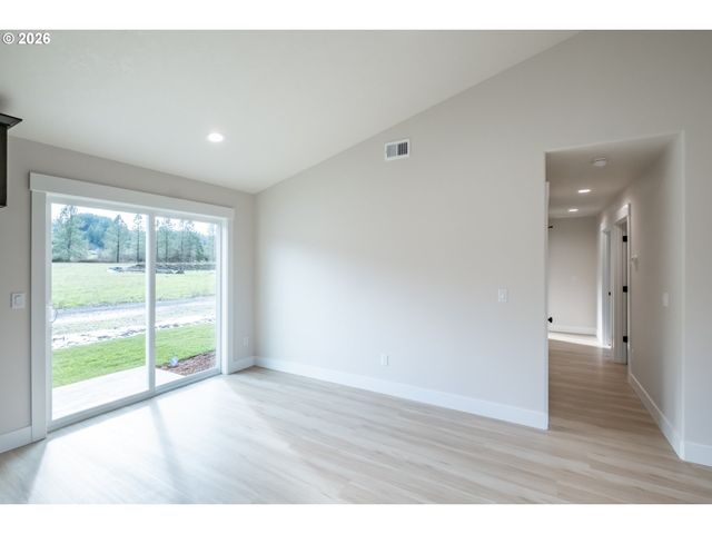 4410 KNOTTY PINE Ct, Sweet Home, OR 97386