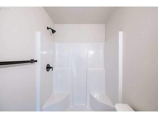 4410 KNOTTY PINE Ct, Sweet Home, OR 97386