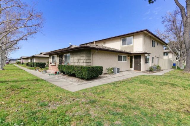 9860 Buena Vista Avenue 3, Santee, CA 92071