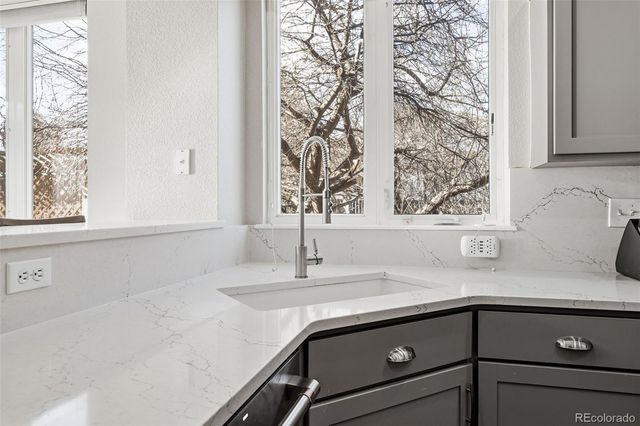 19552 W 55th Lane, Golden, CO 80403