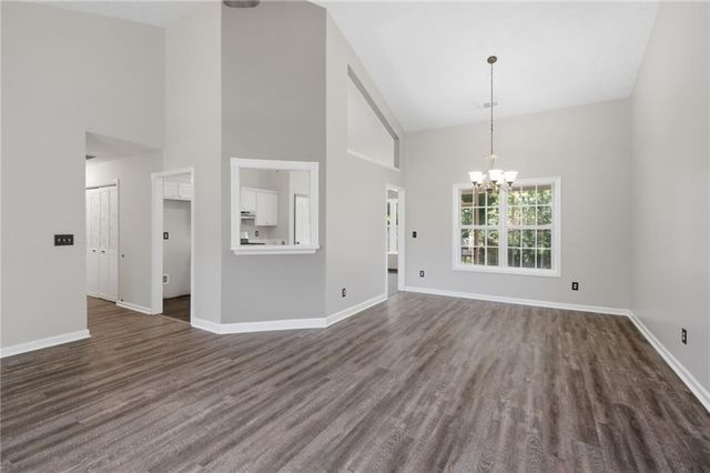 6078 Hillsdale Circle, Flowery Branch, GA 30542