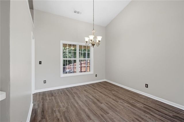 6078 Hillsdale Circle, Flowery Branch, GA 30542