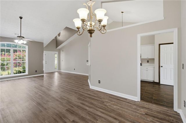 6078 Hillsdale Circle, Flowery Branch, GA 30542