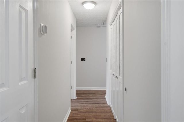6078 Hillsdale Circle, Flowery Branch, GA 30542