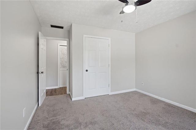 6078 Hillsdale Circle, Flowery Branch, GA 30542