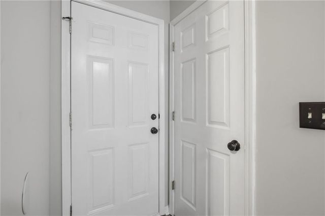 6078 Hillsdale Circle, Flowery Branch, GA 30542