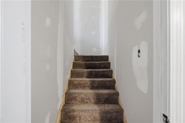 6078 Hillsdale Circle, Flowery Branch, GA 30542