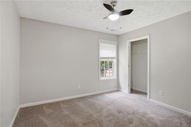 6078 Hillsdale Circle, Flowery Branch, GA 30542