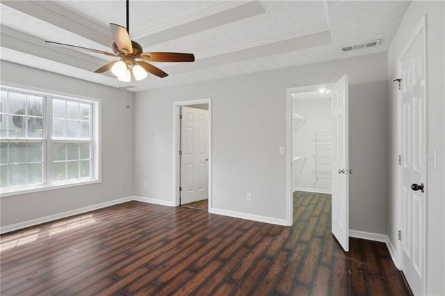 6078 Hillsdale Circle, Flowery Branch, GA 30542