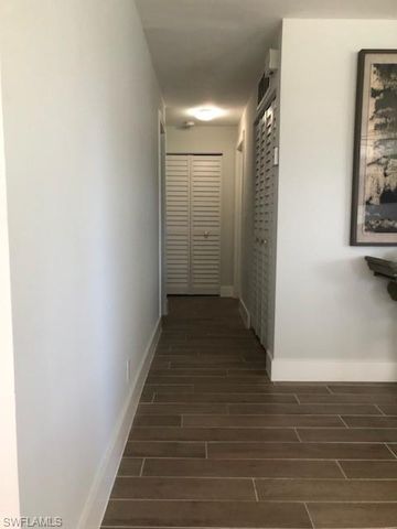 235 Lanchester CT 42, Naples, FL 34112