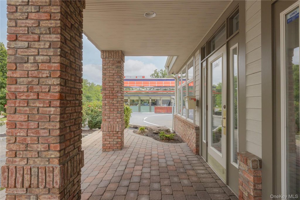 516 Route 303 Unit #5, Orangeburg, NY 10962 — photo 4