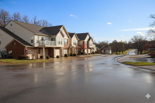 740 Valley Square Drive, 6H, Taylor Mill, KY 41015