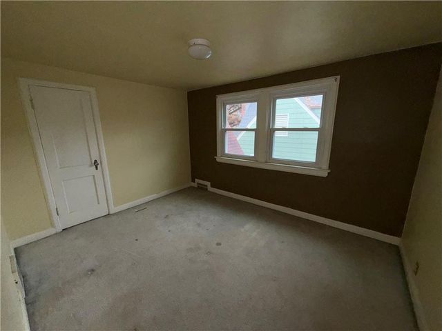 7336 Grand Avenue, Kansas City, MO 64114