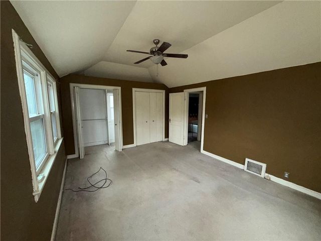 7336 Grand Avenue, Kansas City, MO 64114