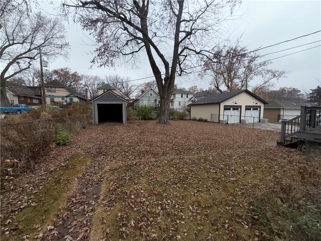 7336 Grand Avenue, Kansas City, MO 64114