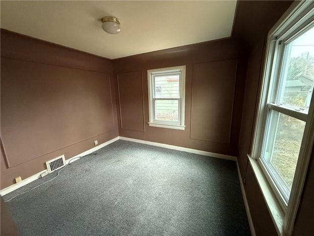 7336 Grand Avenue, Kansas City, MO 64114