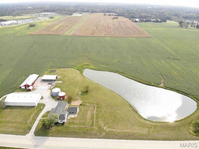 4204 Frank Scott Parkway West, Belleville, IL 62223