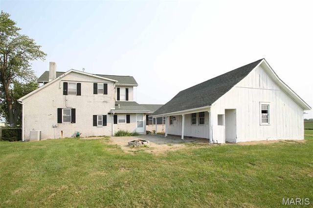 4204 Frank Scott Parkway West, Belleville, IL 62223