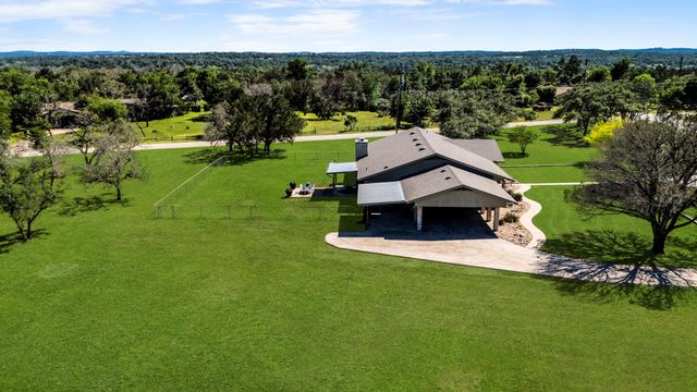 301 Retha DR, Dripping Springs, TX 78620