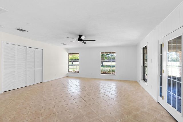 301 Retha DR, Dripping Springs, TX 78620