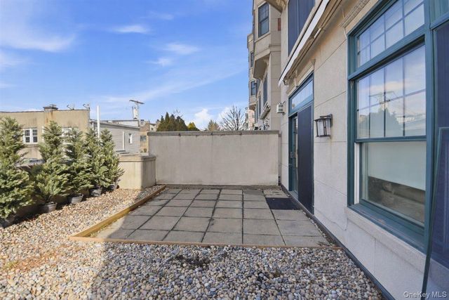 100 Sheldrake Place 2, Mamaroneck, NY 10543